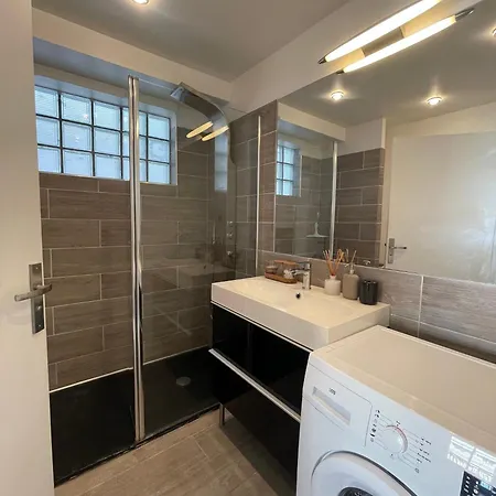 Apppartement Avec Terrasse - 2 A 4 Personnes Apartment Nice
